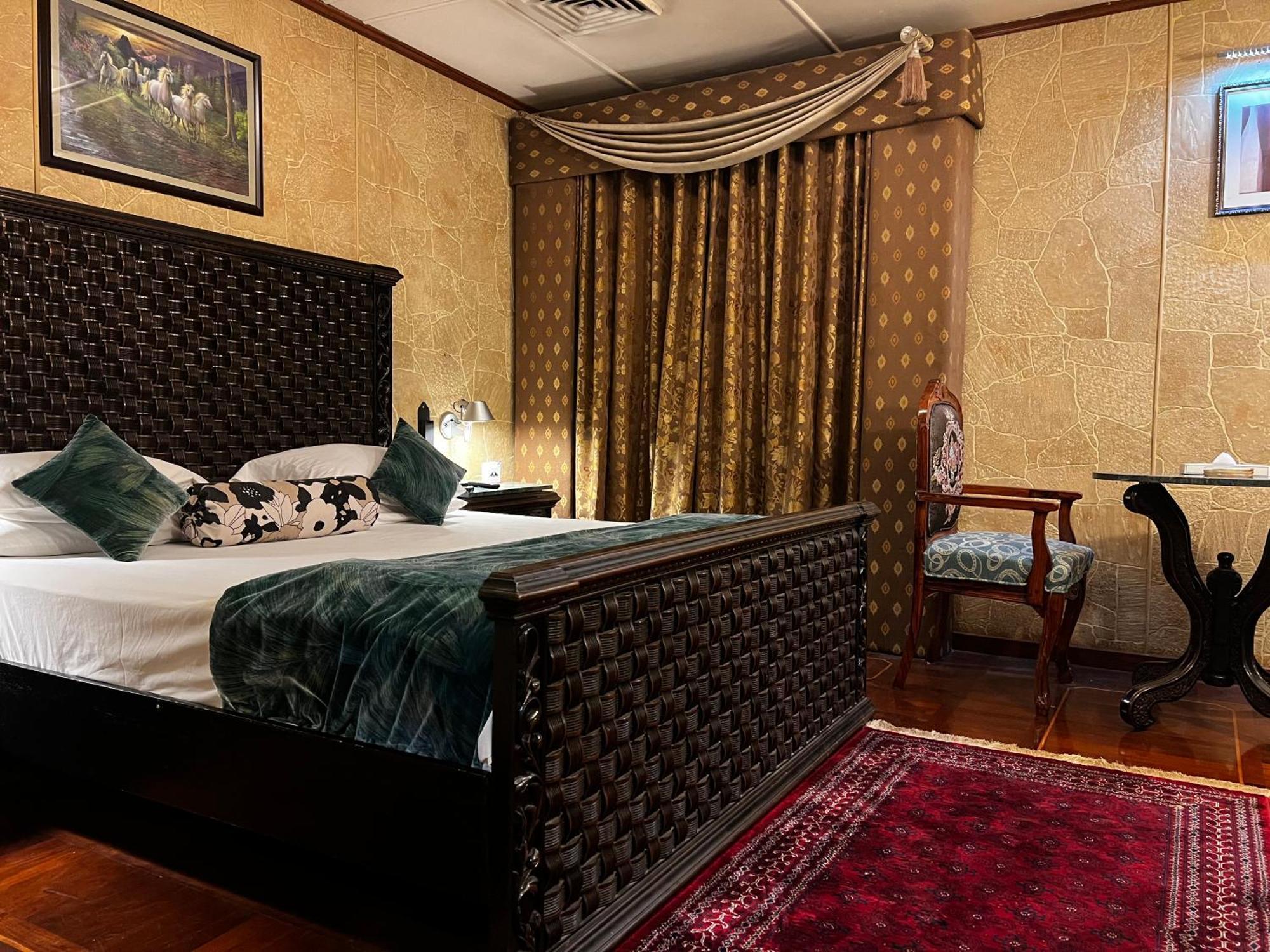 Hotel Galaxy Karachi Eksteriør billede