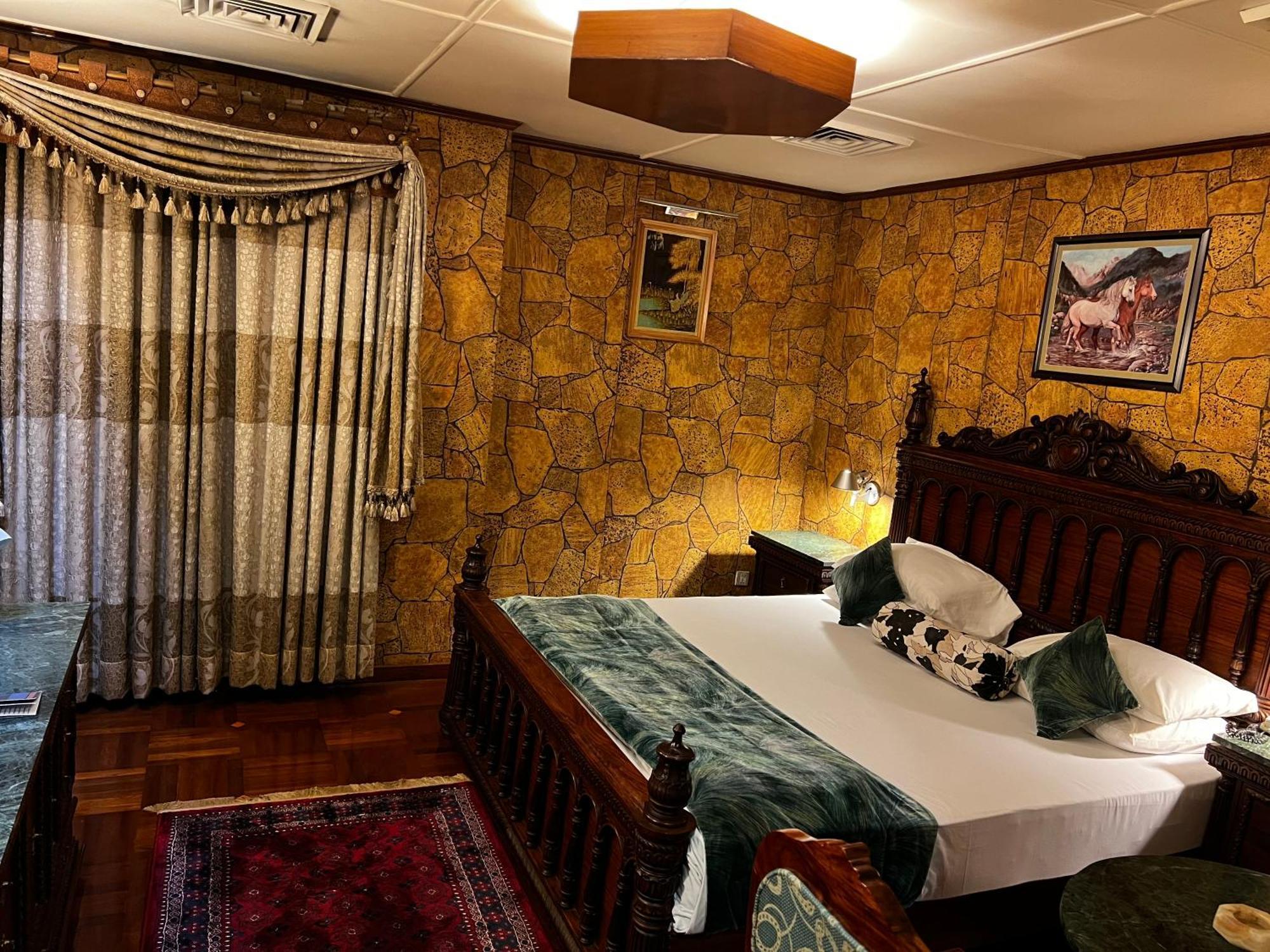 Hotel Galaxy Karachi Eksteriør billede