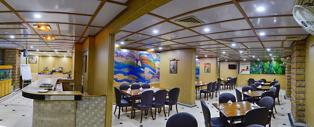 Hotel Galaxy Karachi Eksteriør billede