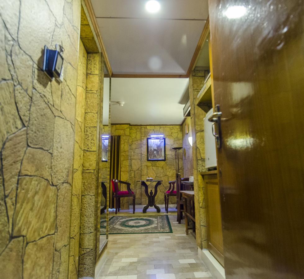 Hotel Galaxy Karachi Eksteriør billede