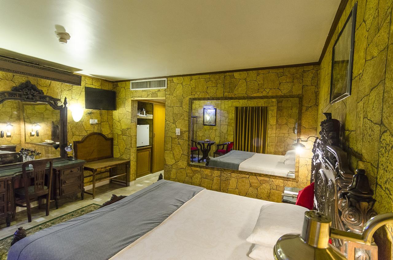 Hotel Galaxy Karachi Eksteriør billede
