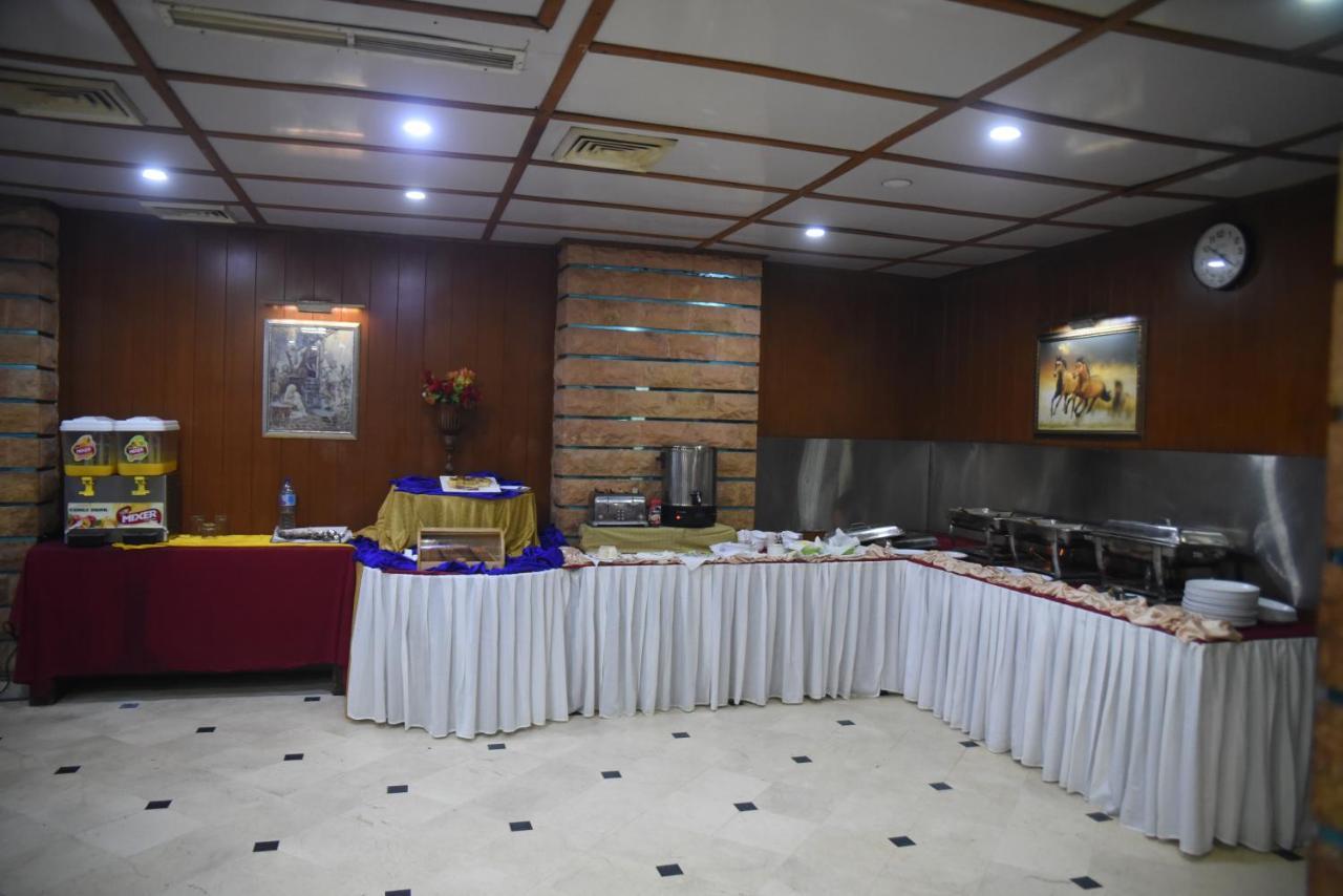 Hotel Galaxy Karachi Eksteriør billede